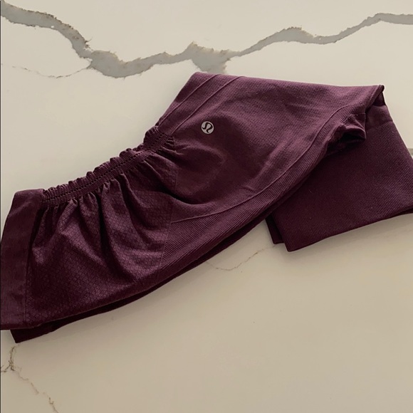 Lululemon In The Flow Crop size 6 burgundy - Picture 3 of 5